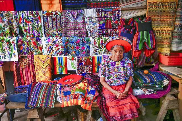 Maya-Lady-From-Santiago-Atitlan-Guatemala